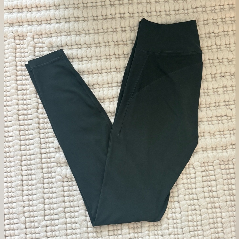 lululemon | Groove High-Rise Ribbed Panel Tight 28” | Rainforest Green